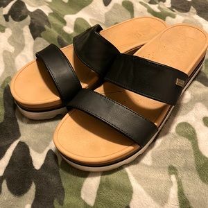 REEF Cushion Vista High sandals
